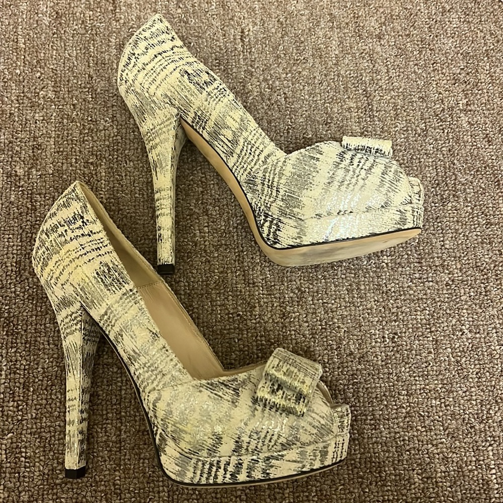 Fendi Platform heels.  Size 39.5